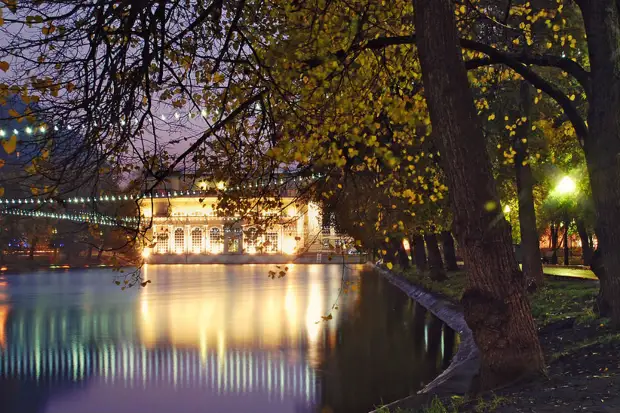 чистые пруды москва