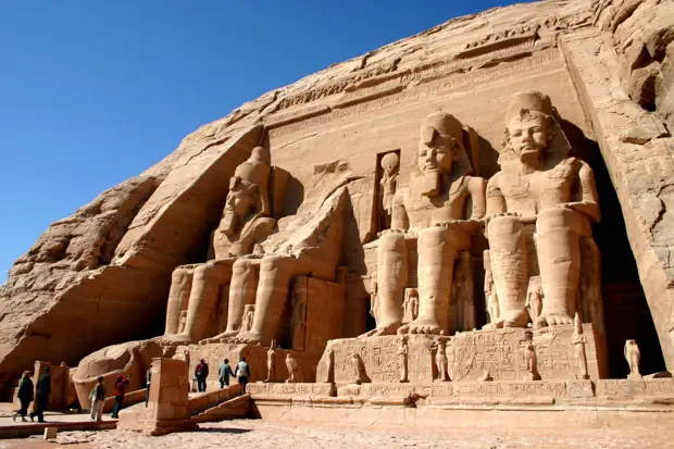2. Несколько храмов Абу-Симбел. Достопримечательности Египта. Что посетить в Египте
