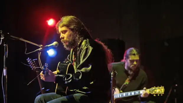 Лидер группы «Калинов мост» Ревякин рассказал о конкуренции в музыкальной среде в СССР