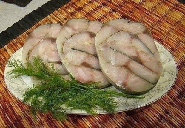 Рулет из скумбрии