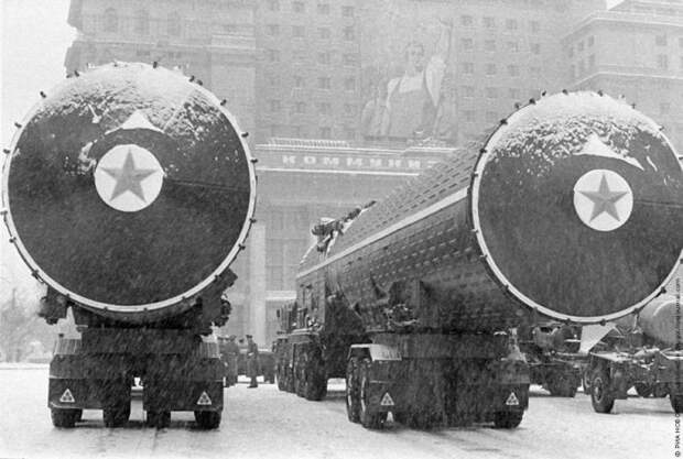 Ракетная техника перед парадом на Красной площади 7 ноября 1970 года. история, события, фото