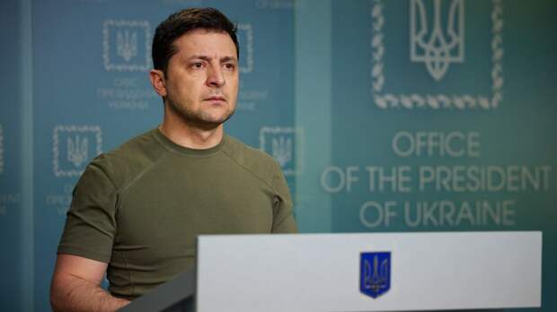 Зеленский пригрозил «украинским ответом» участвующим в СВО российским военным