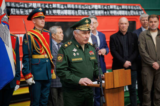 Агитпоезд Минобороны России в рамках акции «Единство в памяти. Сила в подвиге!» отправился с Киевского вокзала Москвы