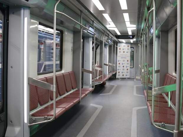 Для синей ветки метро Петербурга в 2026 году поставят 90 новых вагонов