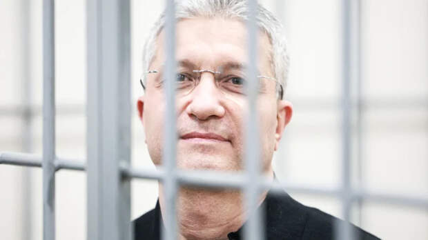 Экс-замминистра обороны Иванов подал иск к Минобороны