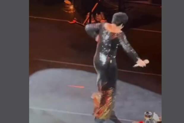 Лолита довела публику до истерики эпатажными танцами, и вот что об этом пишут