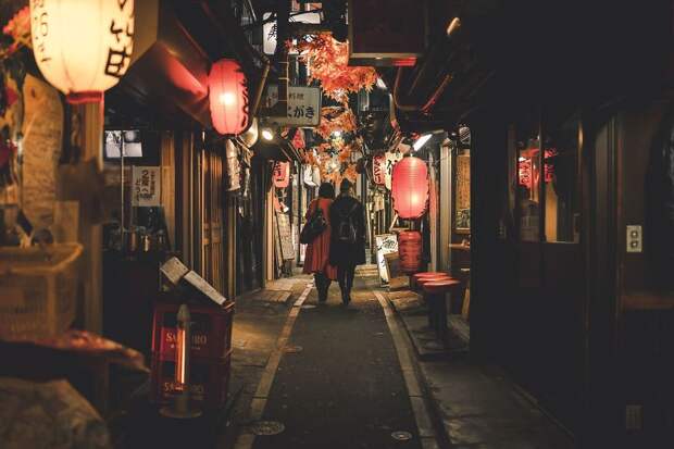 japan-street-photography-71-5808c4d2c4d3e__880