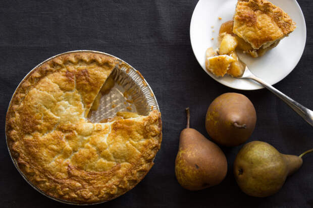 Пирог с грушами. \ Фото: ediblephoenix.ediblecommunities.com.