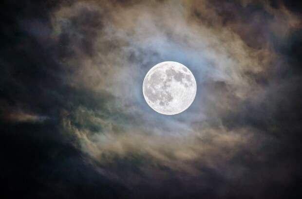 Фото: National Geographic / Луна
