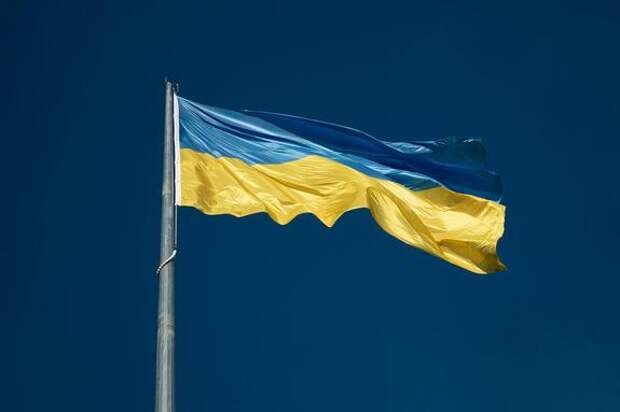 Экс-премьер Азаров: риск дефолта Украины в 2025 году составляет 60%