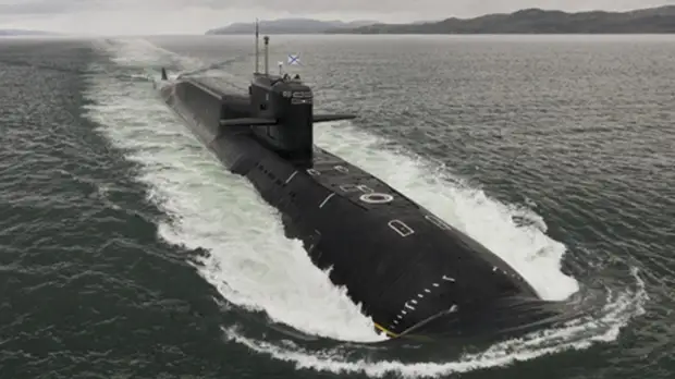 Атомные подлодки Северного флота провели учебную «дуэль» в Баренцевом море