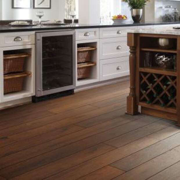 деревянный пол на кухне