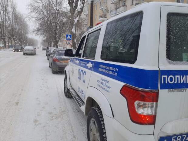 В минувшую пятницу, 14 января государственный инспектор отделения ГИБДД Кировград  провел рейд, направленный на выявление технически