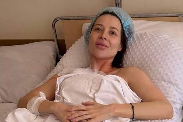 «Сегодня первый день химии»: возлюбленный Лерчек показал душераздирающее фото блогера из палаты