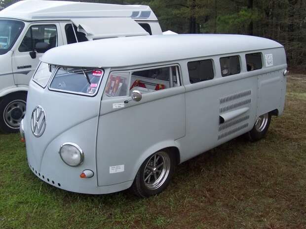 VW Bus с двигателем мощностью 600 лошадей Type-2, volkswagen, микроавтобус, тюнинг