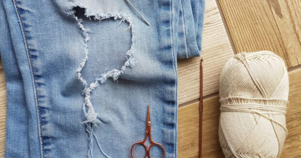 Креативная заплатка на джинсах: стильный штрих, подчеркивающий индивидуальность