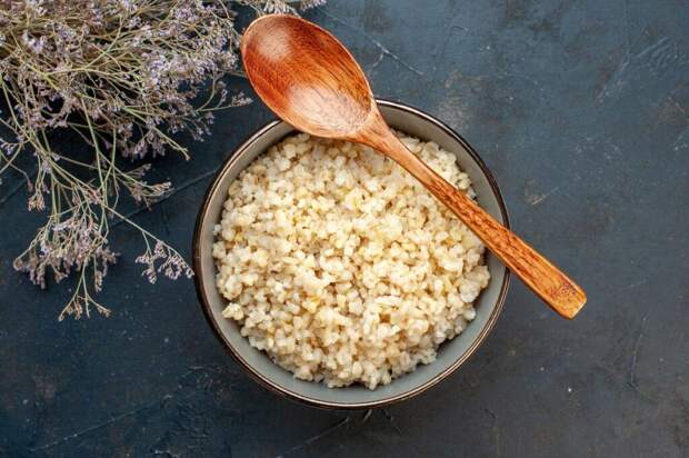 Перловка как жемчуг: три совета, чтобы каша получилась пуховой и нежной