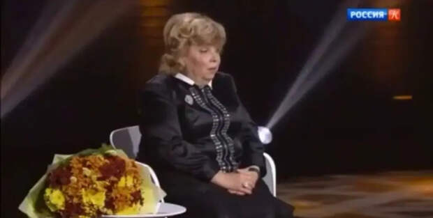 Слово, которое держит, когда земля уходит из-под ног: стихотворение Рубальской, спасающее в черные дни