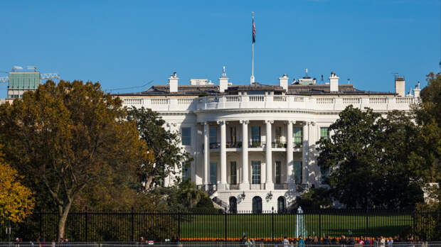 Белый дом предостерег своих сотрудников от ставок на фоне войны с Ираном