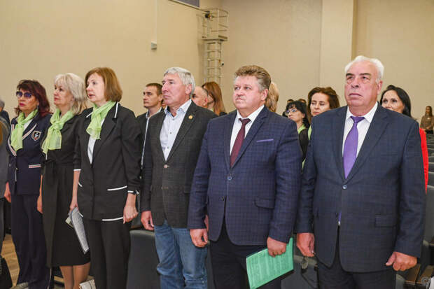 В Барнауле разрабатывают новую систему воспитания учащихся / Фото: barnaul.org