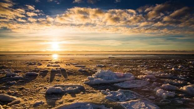 Журналист Ледовской: США опасаются «ледового побоища» из-за превосходства РФ в Арктике