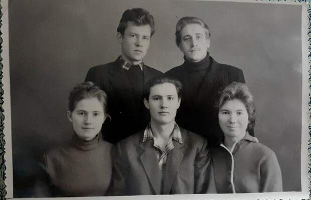 Студенты, 1959 г. Фото: автора.
