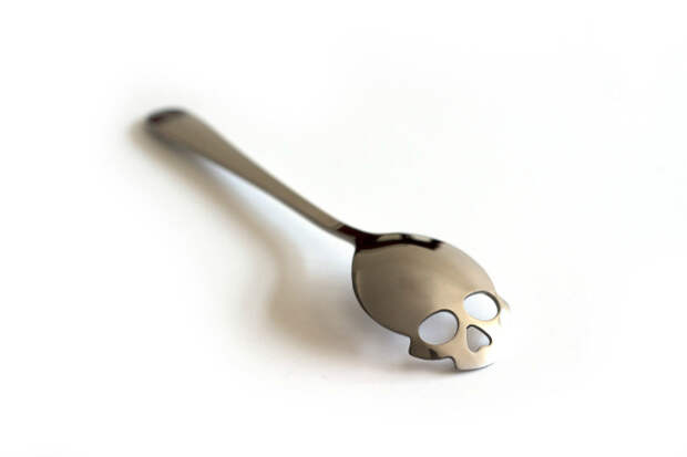Ложка-череп Sugar Skull Spoon напомнит, что много сахара – это вредно 