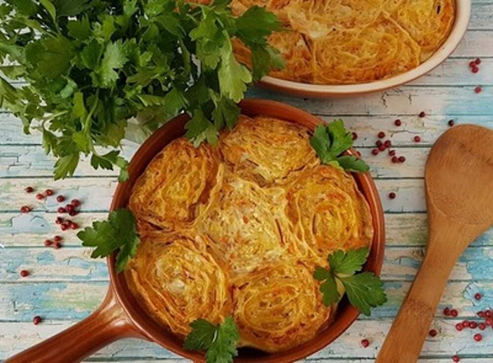 Кухня наизнанку запеканка из капусты. Капуста слоеная с фаршем. Капустная запеканка пп. Овощные блюда из капусты. Кухня наизнанку капуста в духовке.