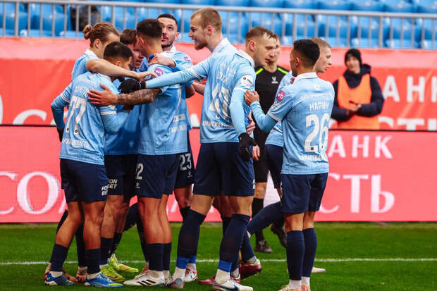 В "Крыльях Советов" заявили, что выплатят зарплату футболистам до 15 марта