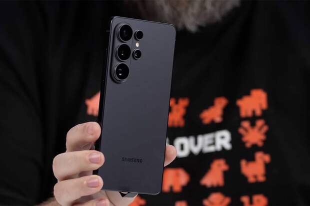 Смартфон Samsung появился в России до официального анонса