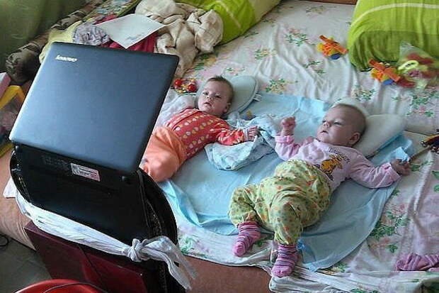 Безумная изобретательность. Поймут те, кто нянчил младенцев Безумная изобретательность. Поймут те, кто нянчил младенцев дети, мама, папа, прикол, юмор