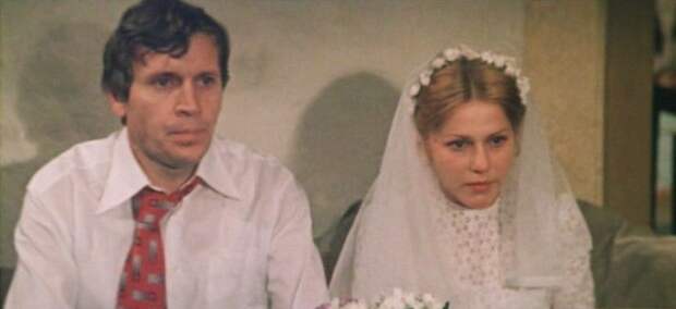 Молодая жена (1978)