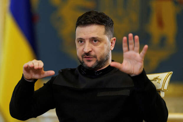Зеленский: Киев будет действовать зеркально и определится с ответом по 9 мая