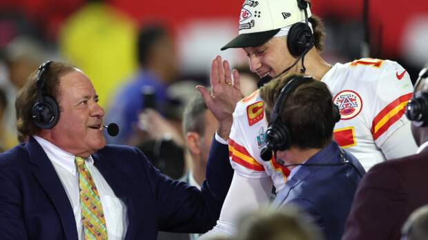 Chris Berman talks to Patrick Mahomes at the Super Bowl.