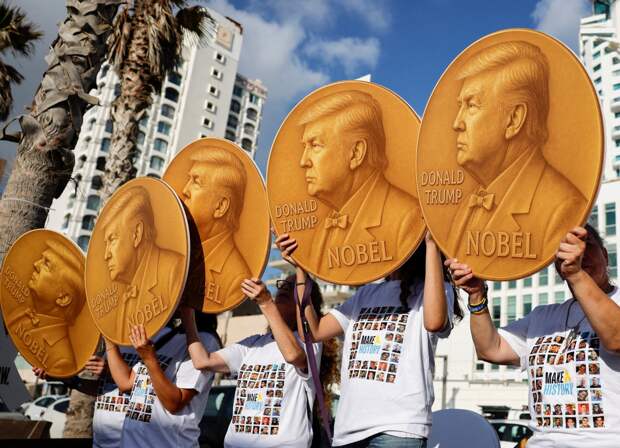 Нобелевский комитет разрешил Трампу оставить медаль премии мира