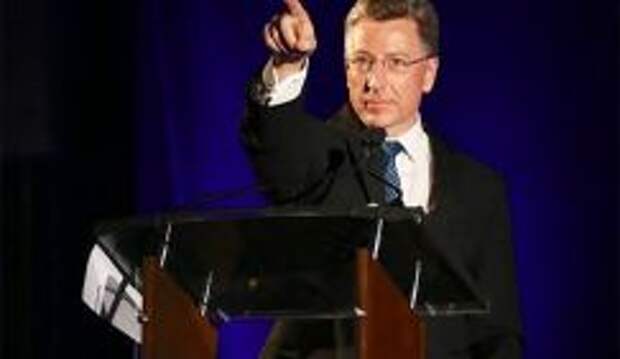 На фото Курт Волкер