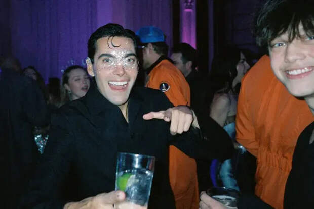 День рождения Сидни Суини