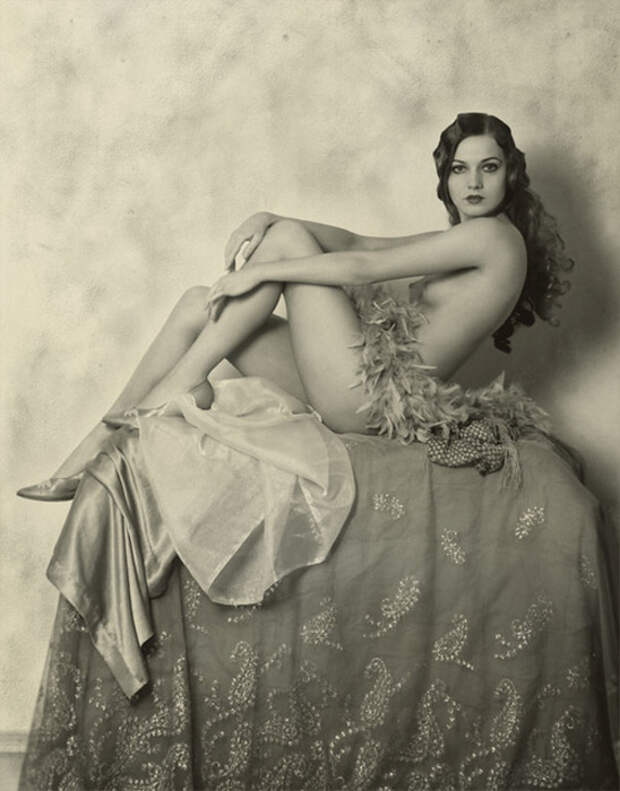 Фотографии в стиле ню 1920 года Фотографии в стиле ню 1920 года