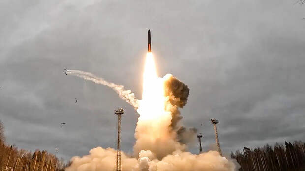 Лукашенко: удар "Орешника" в 2024 году за минуту уничтожил "Южмаш"