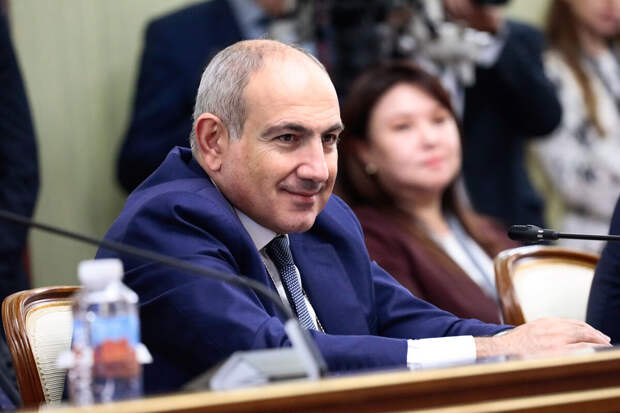 Пашинян назвал нереальным возвращение Армении к участию в работе ОДКБ