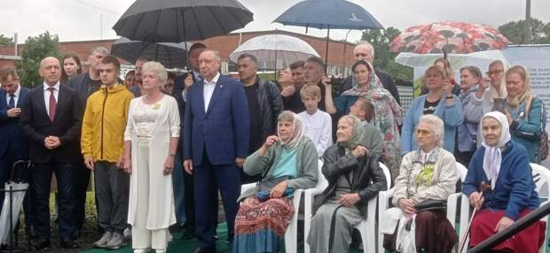 Губернатор Петербурга Александр Беглов принял участие в освящении закладного камня на месте храма во имя Святой равноапостольной Нины