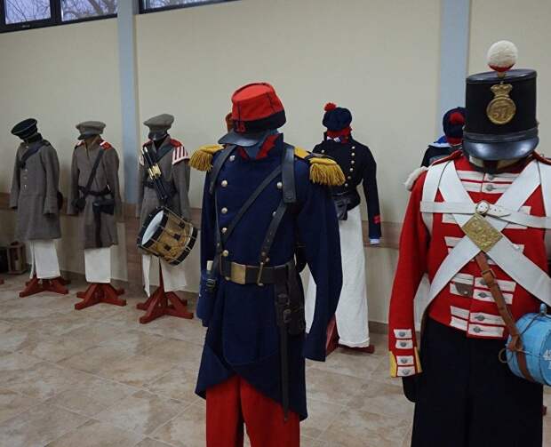 Под Севастополем открылась выставка исторического костюма