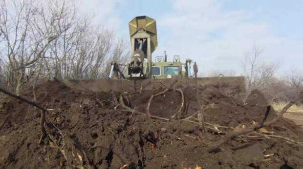 Инженеры группировки войск «Днепр» обеспечивают безопасное продвижение в Запорожской области