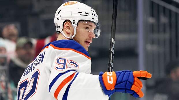 Гол Подколзина не спас «Эдмонтон» от поражения в матче с «Каролиной»