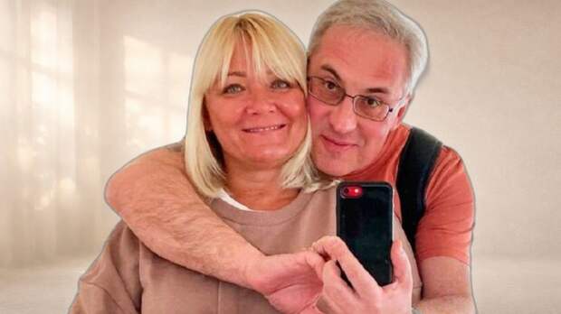 Андрей Норкин: как телеведущий пережил страшную потерю и нашел любовь с женщиной старше себя