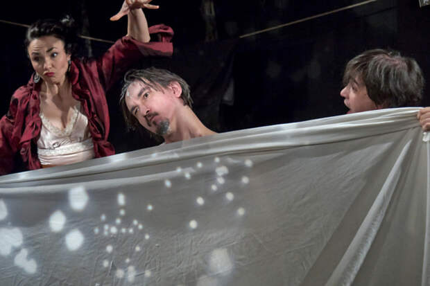 «Мой дядя…» на Малой сцене «Эрмитажа»: как сумасшедший учит любви