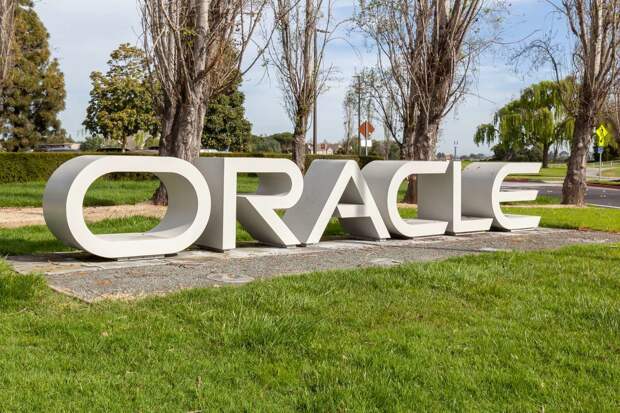 Котировки Oracle на максимумах.  Разбор эмитента 