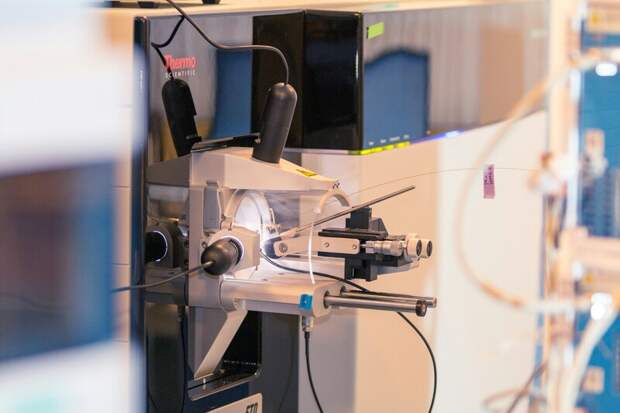Новый масс-спектрометр ускорит диагностику инфекций в больнице Ноябрьска