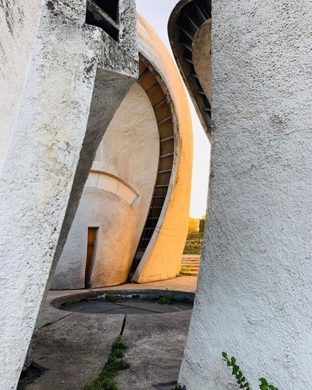 7 живописных фото Киевского крематория, в котором хочется сгореть