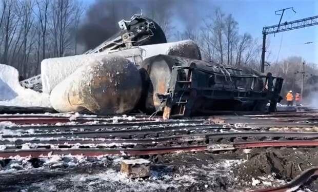 После схода вагонов в Тамбовской области задерживаются 39 поездов